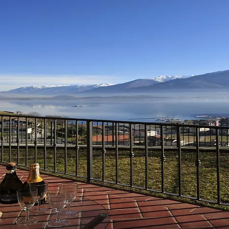 Residenza Vercana Apartments Daire Vercana