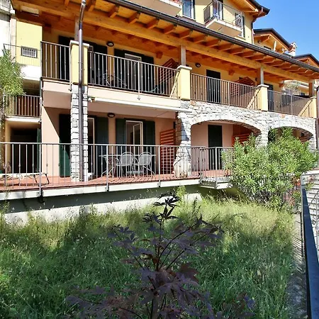 Residenza Vercana Apartments Vercana